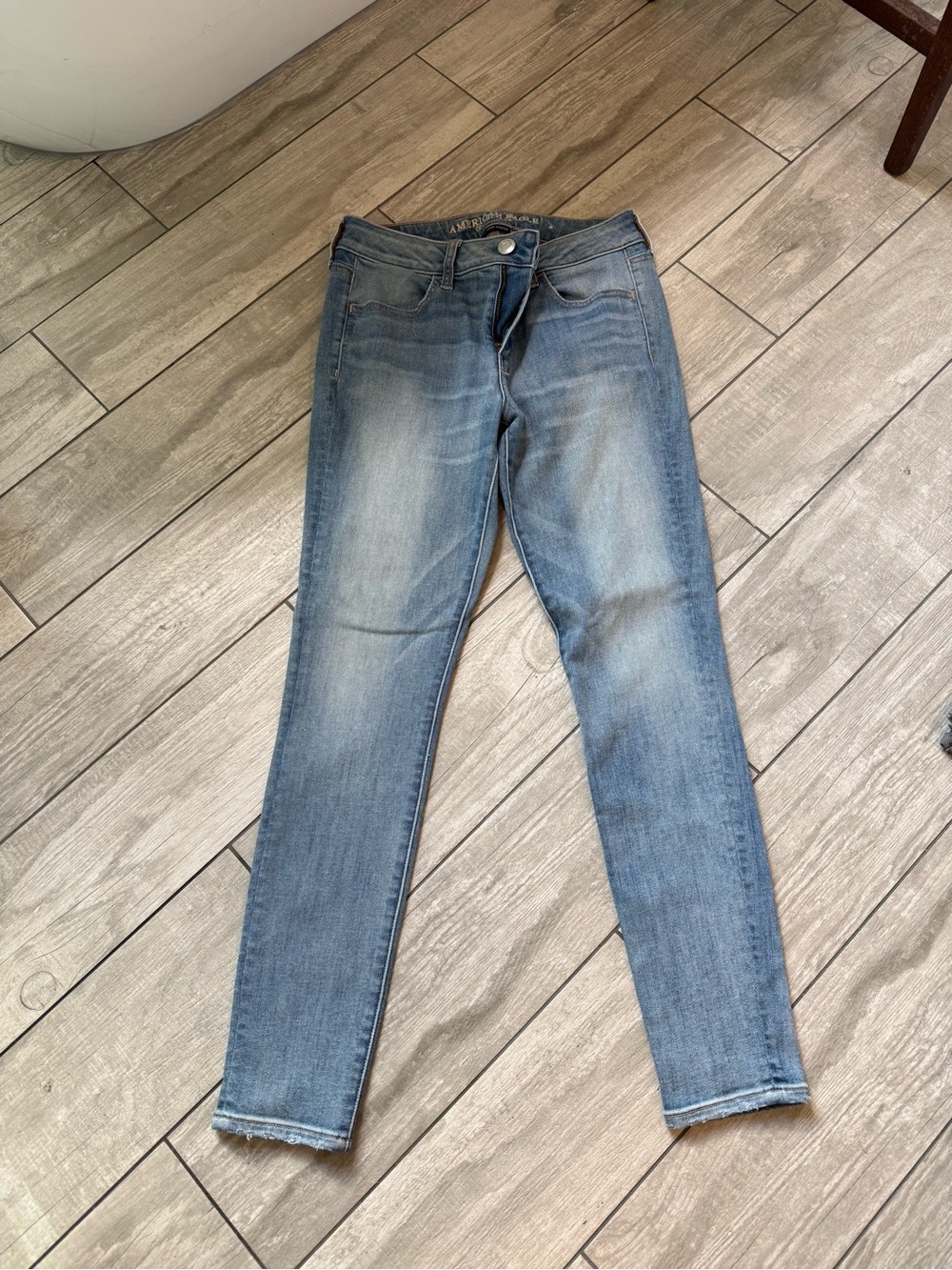 American Eagle Outfitters Light Blue Skinny Jeans